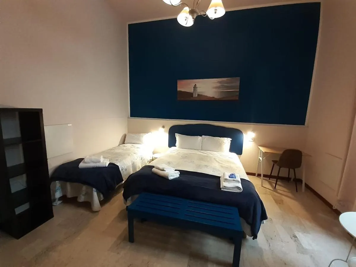 Gira Guest House Como