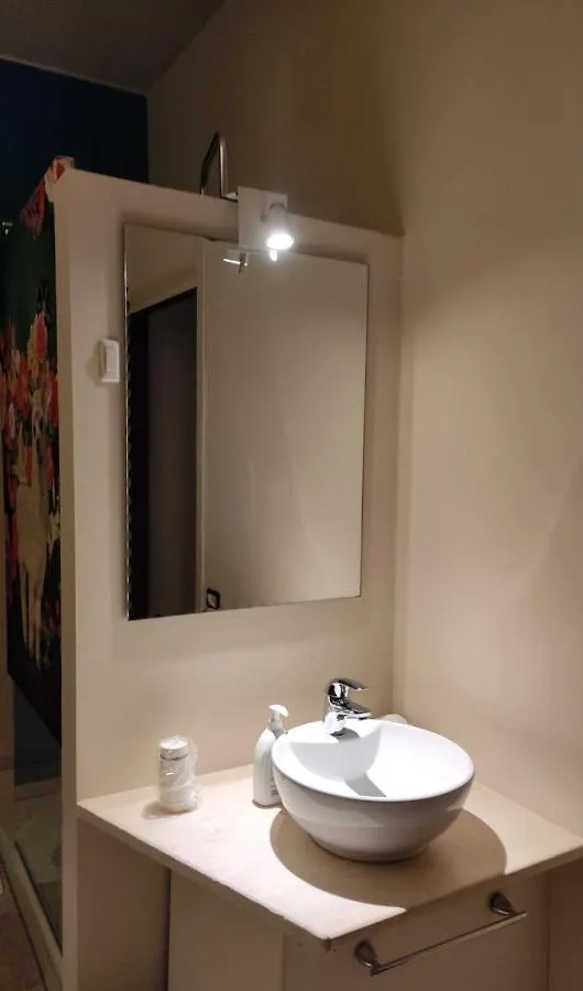 Gira Guest House Como